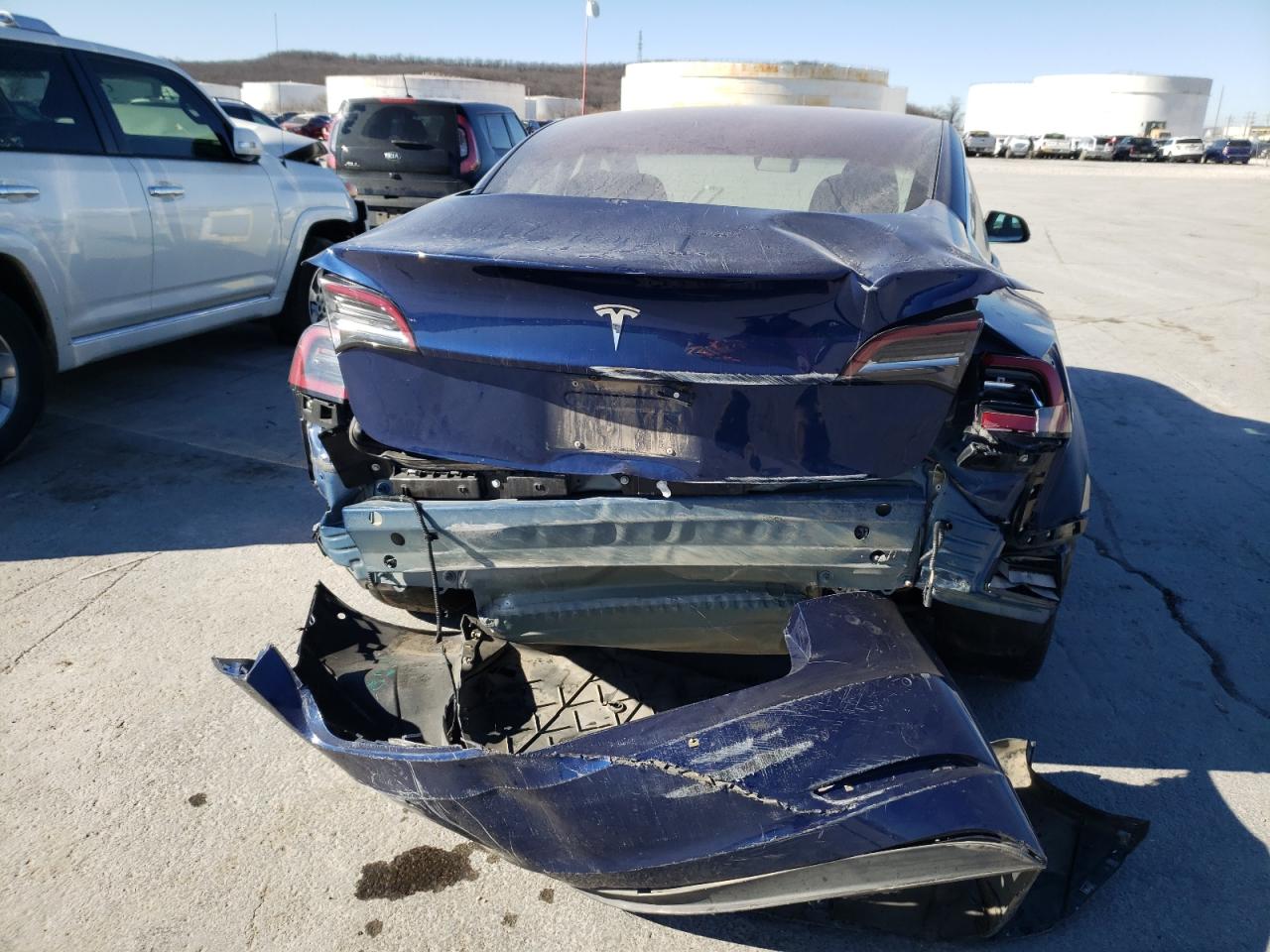 Photo 9 from auction – 2018 TESLA MODEL 3 with VIN 5YJ3E1EA2JF014670