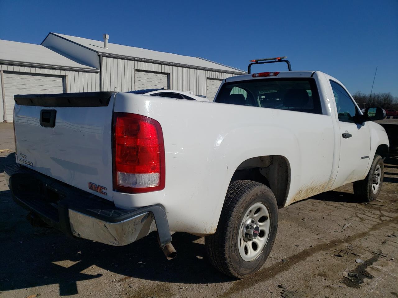 Photo 4 from auction – 2008 GMC SIERRA C15 with VIN 1GTEC14X08Z181778