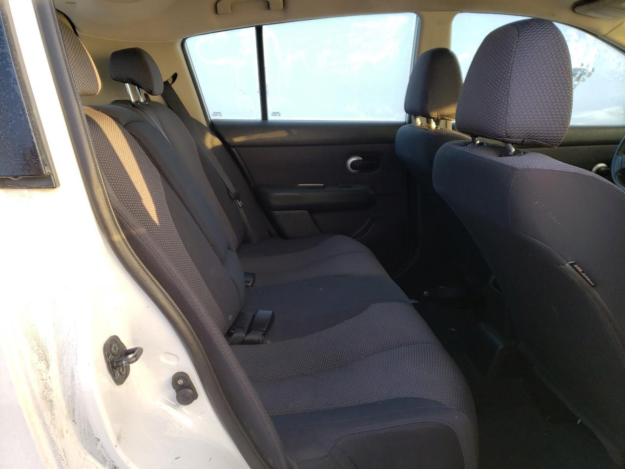 Photo 6 from auction – 2009 NISSAN VERSA S with VIN 3N1BC13E19L371510