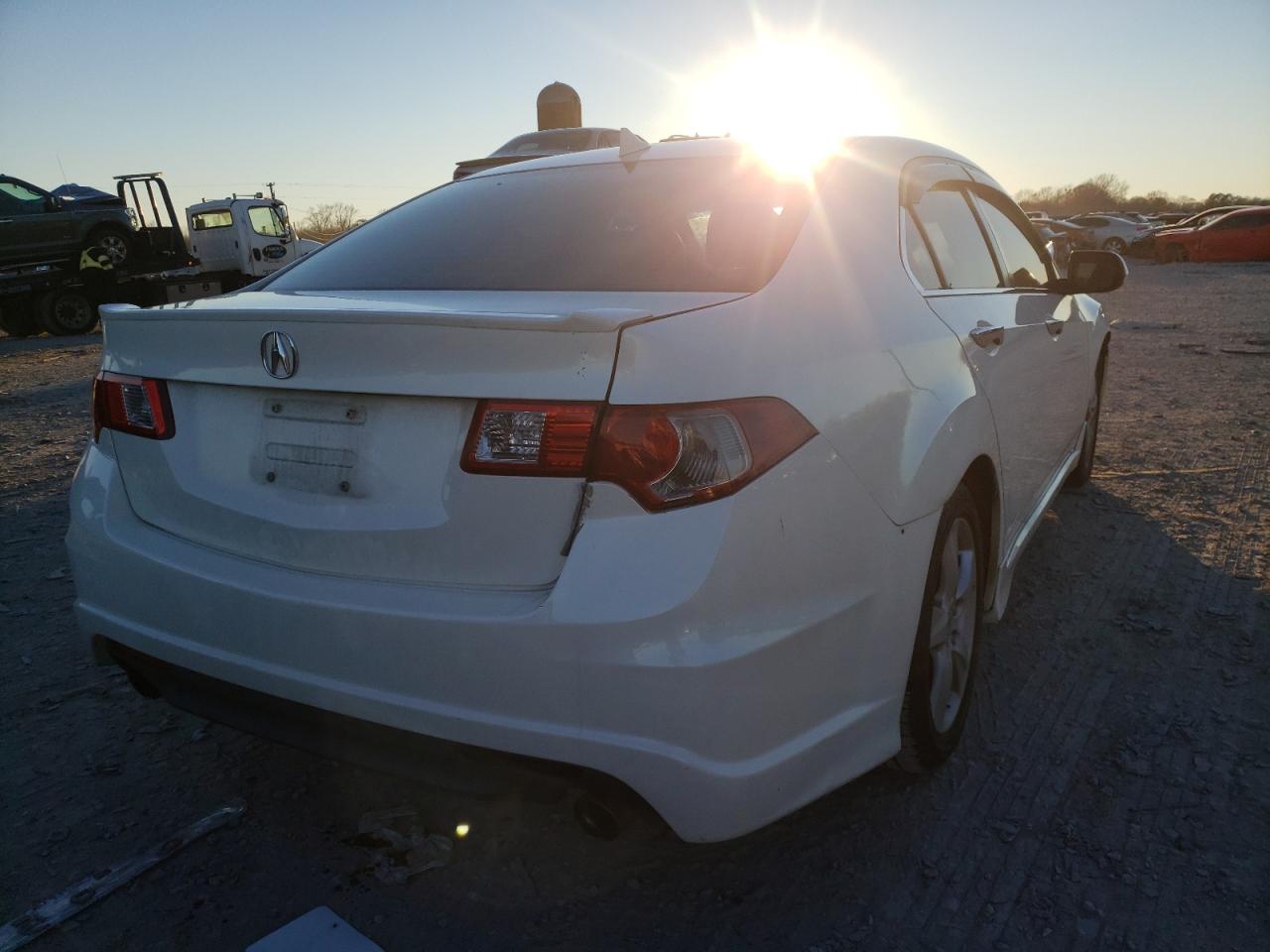 Photo 4 from auction – 2010 ACURA TSX with VIN JH4CU2F65AC000857