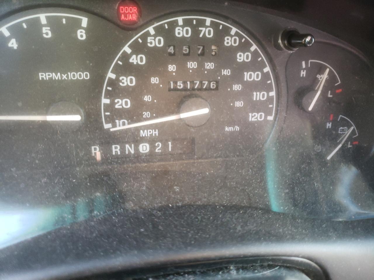 Photo 8 from auction – 2000 FORD EXPLORER X with VIN 1FMZU63E3YZA21059