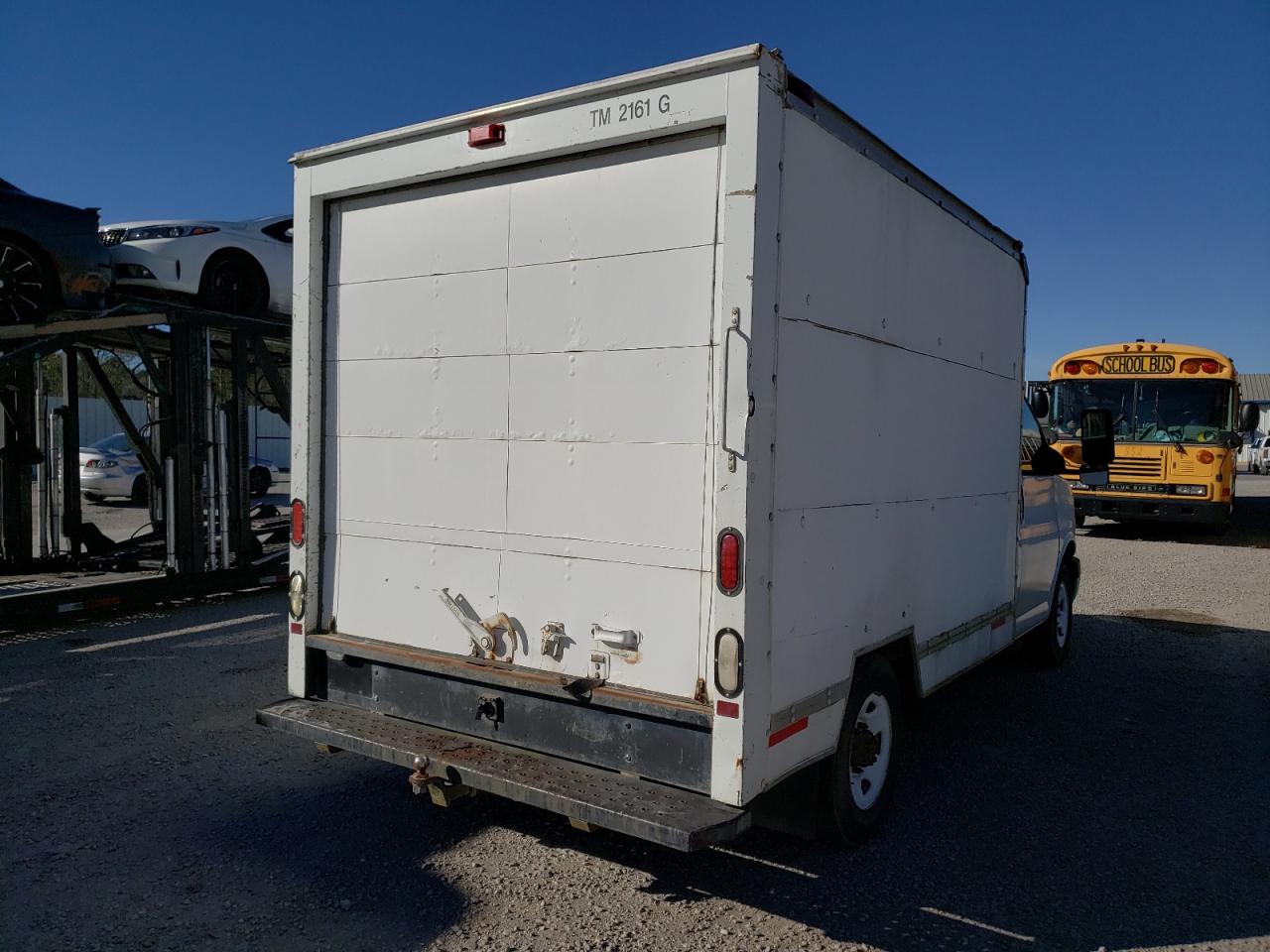 Фото 4 с аукциона – 2003 GMC SAVANA CUT с VIN 1GDGG31VX31904115