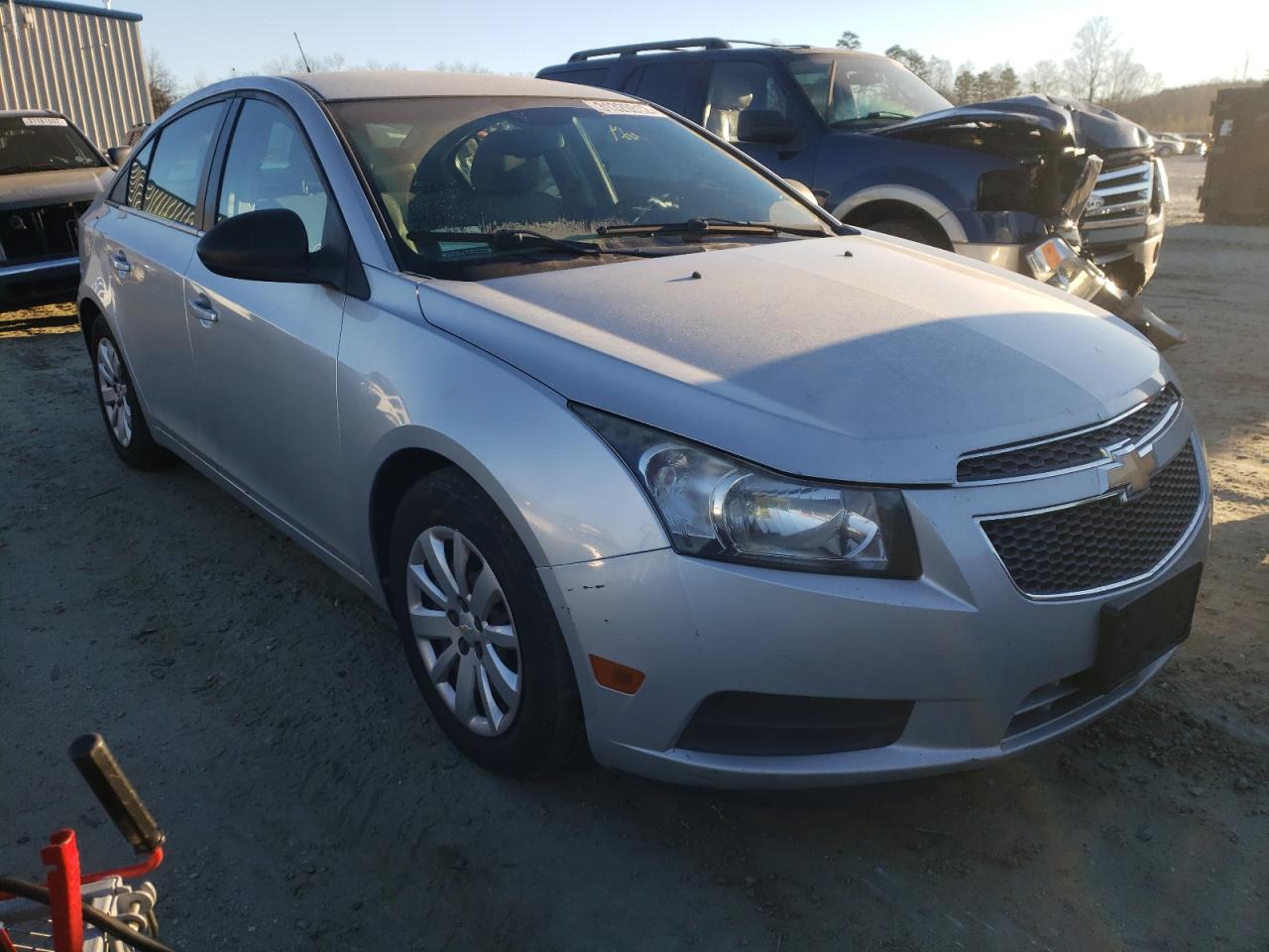 CHEVROLET CRUZE 2011 with VIN 1G1PC5SH2B7189372 - Photo from auction