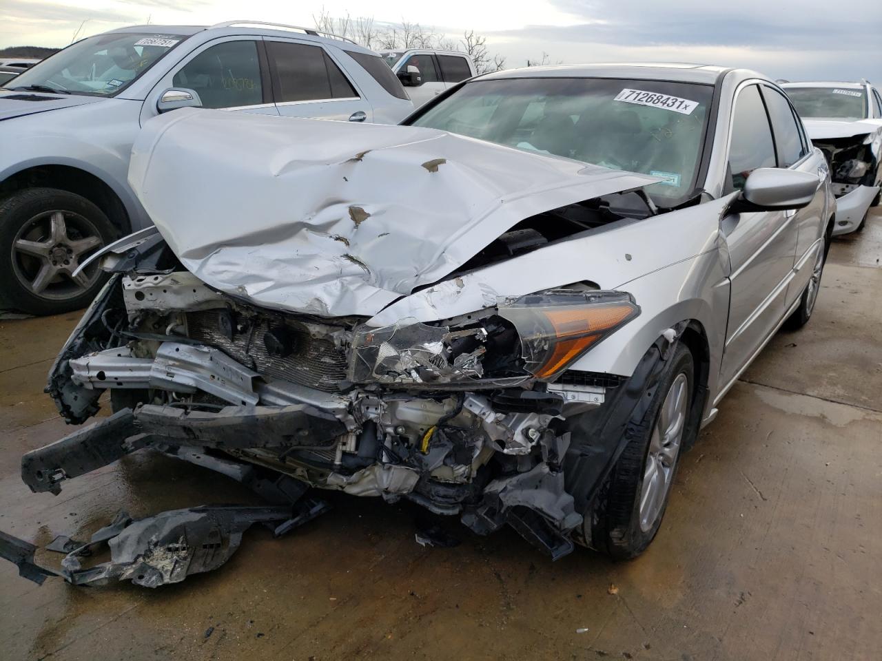 Photo 2 from auction – 2012 HONDA ACCORD EXL with VIN 1HGCP3F88CA031746