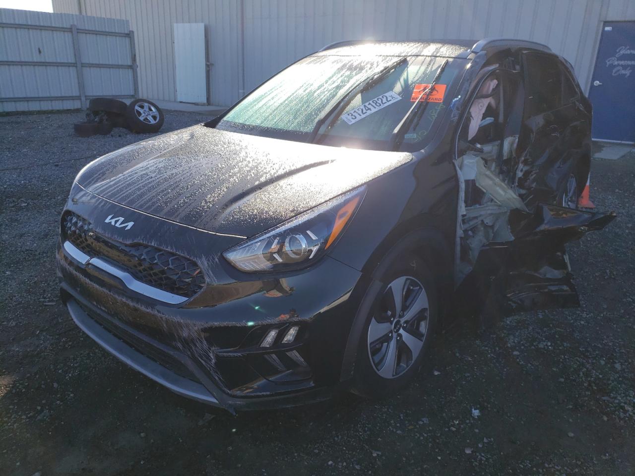 Photo 2 from auction – 2022 KIA NIRO LX with VIN KNDCB3LC3N5504356