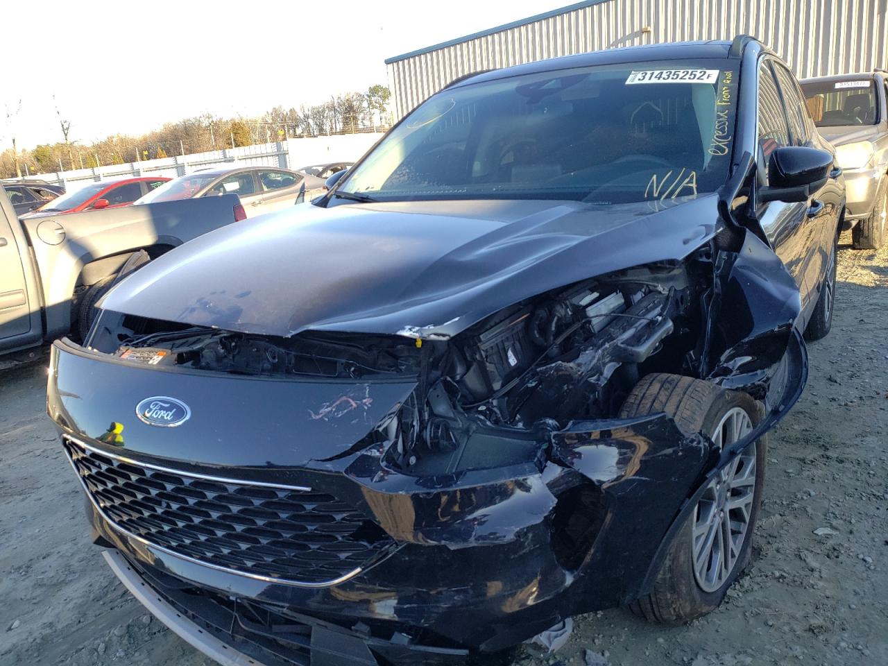 Photo 2 from auction – 2020 FORD ESCAPE SEL with VIN 1FMCU0H65LUA46426