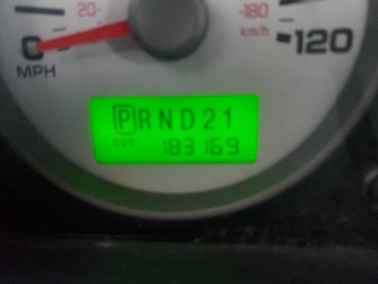 Photo 8 from auction – 2005 FORD ESCAPE XLT with VIN 1FMCU93175KC91856