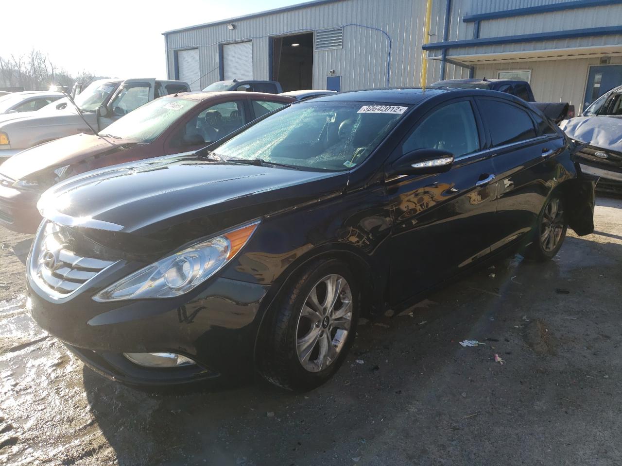 Photo 2 from auction – 2013 HYUNDAI SONATA SE with VIN 5NPEC4AC9DH625552