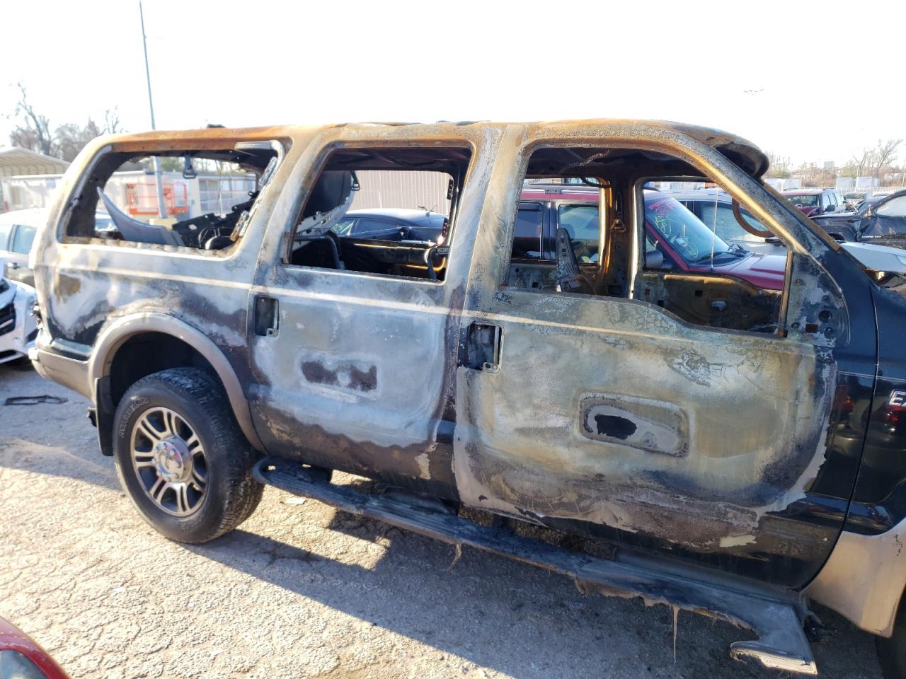 Photo 10 from auction – 2002 FORD EXCURSION with VIN 1FMSU43F22EA14746