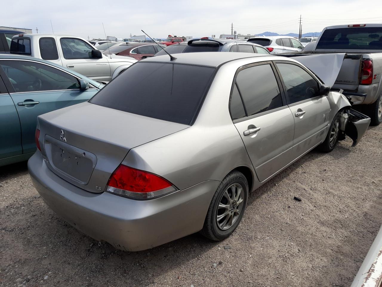 Photo 4 from auction – 2004 MITSUBISHI LANCER ES with VIN JA3AJ26E64U048227