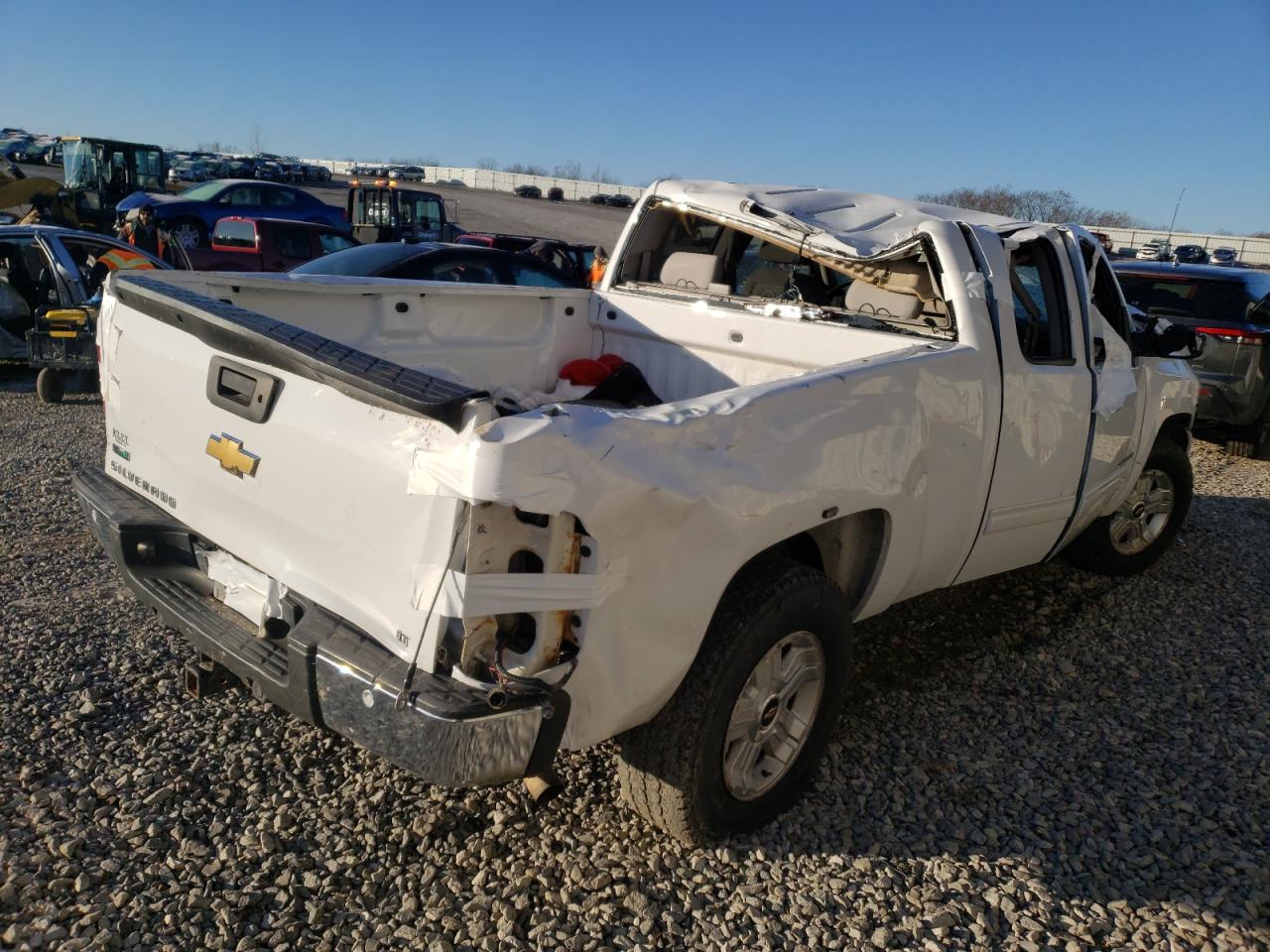 Photo 4 from auction – 2011 CHEVROLET SILVERADO with VIN 1GCRKSE37BZ243304