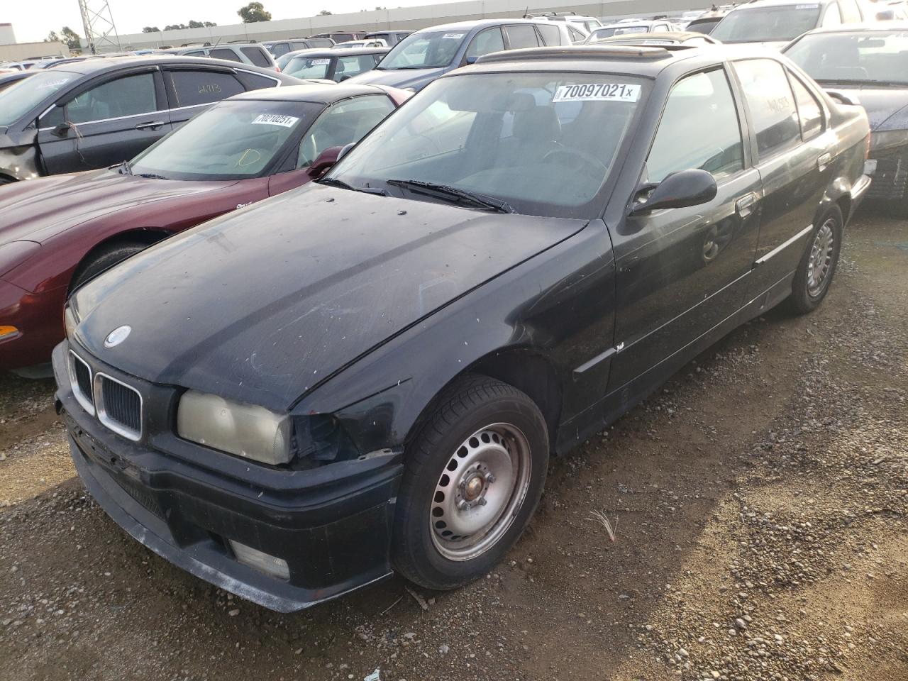 Photo 2 from auction – 1992 BMW 325 I with VIN WBACB3313NFE07957