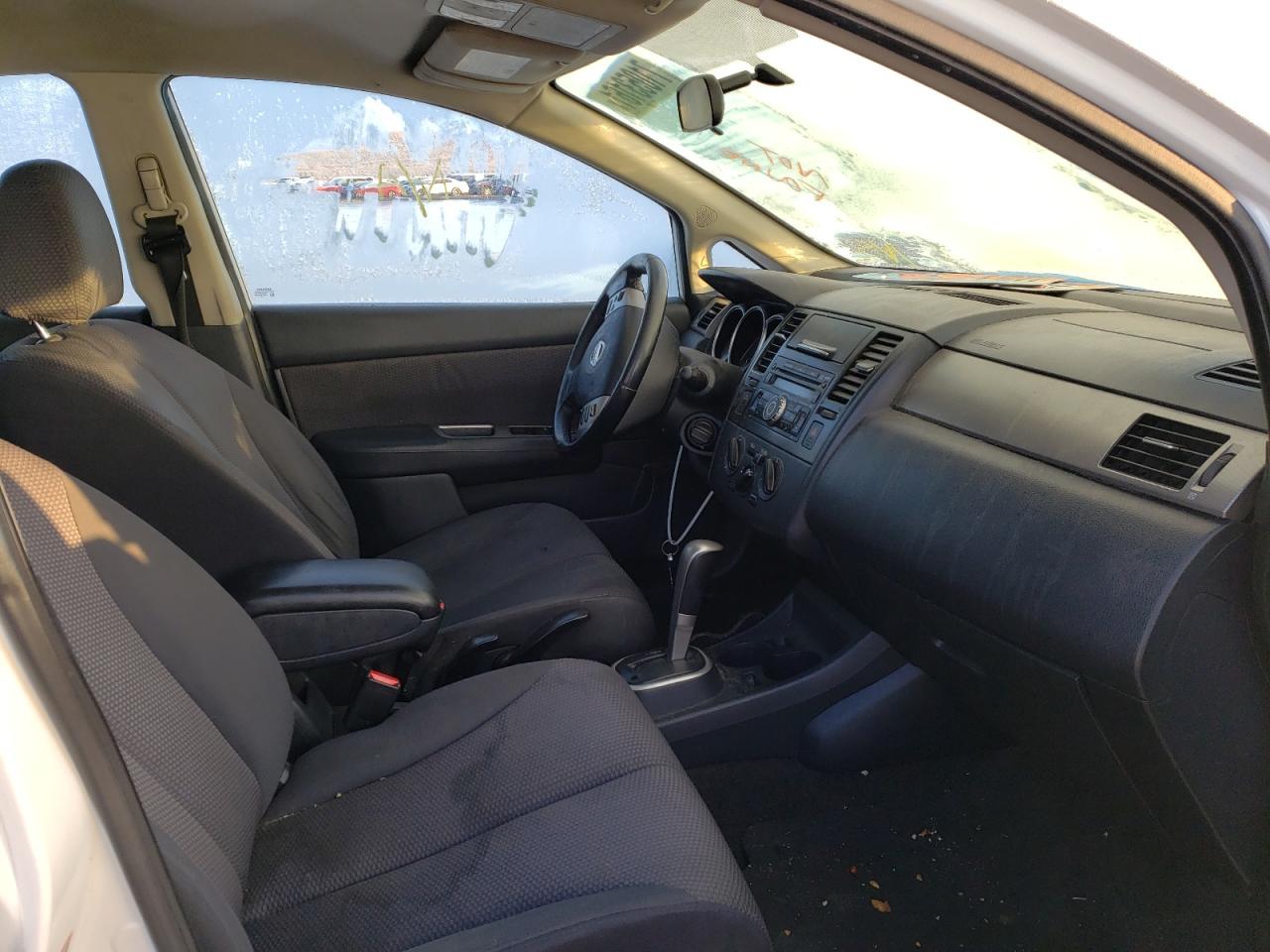 Photo 5 from auction – 2009 NISSAN VERSA S with VIN 3N1BC13E19L371510