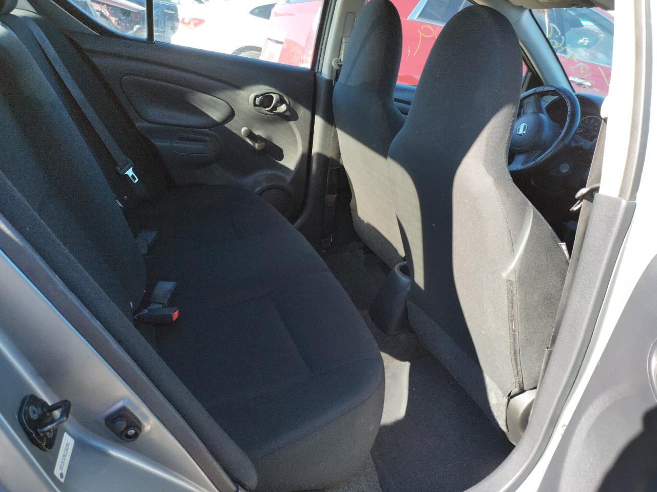 Photo 6 from auction – 2012 NISSAN VERSA S with VIN 3N1CN7AP4CL942954