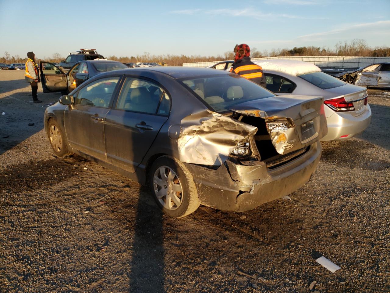 Photo 3 from auction – 2008 HONDA CIVIC LX with VIN 2HGFA15528H512966