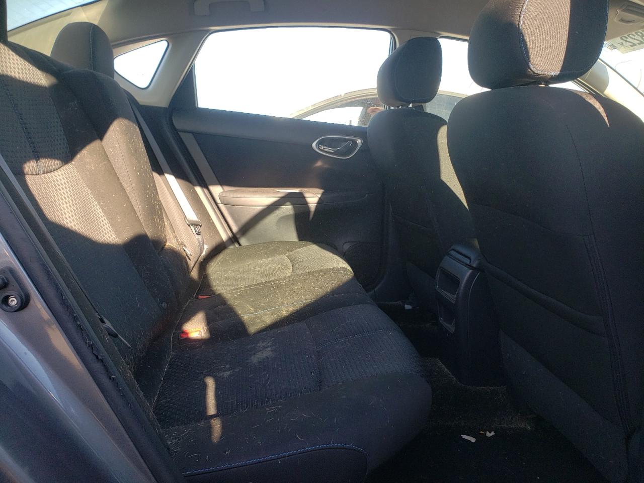 Photo 6 from auction – 2016 NISSAN SENTRA S with VIN 3N1AB7AP2GY315906