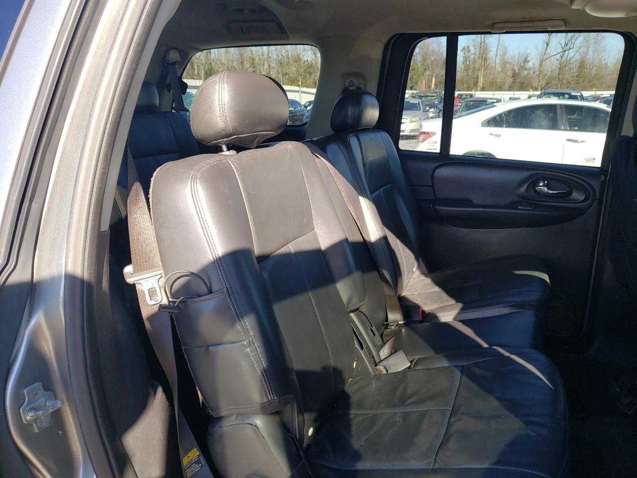 Photo 6 from auction – 2005 CHEVROLET TRAILBLAZE with VIN 1GNES16S856183433