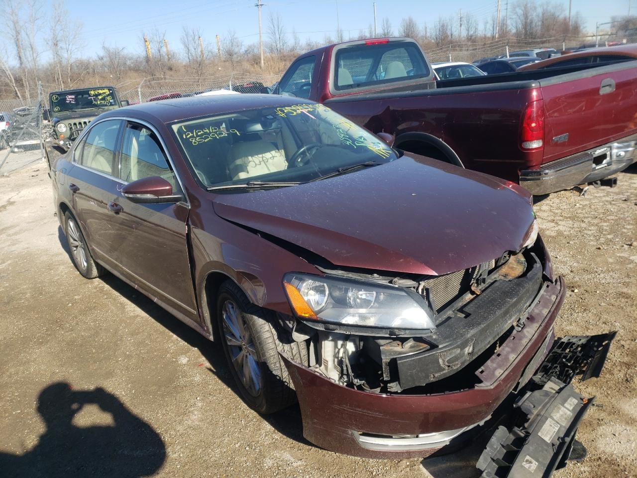 VOLKSWAGEN PASSAT SEL 2012 with VIN 1VWCP7A33CC043810 - Photo from auction