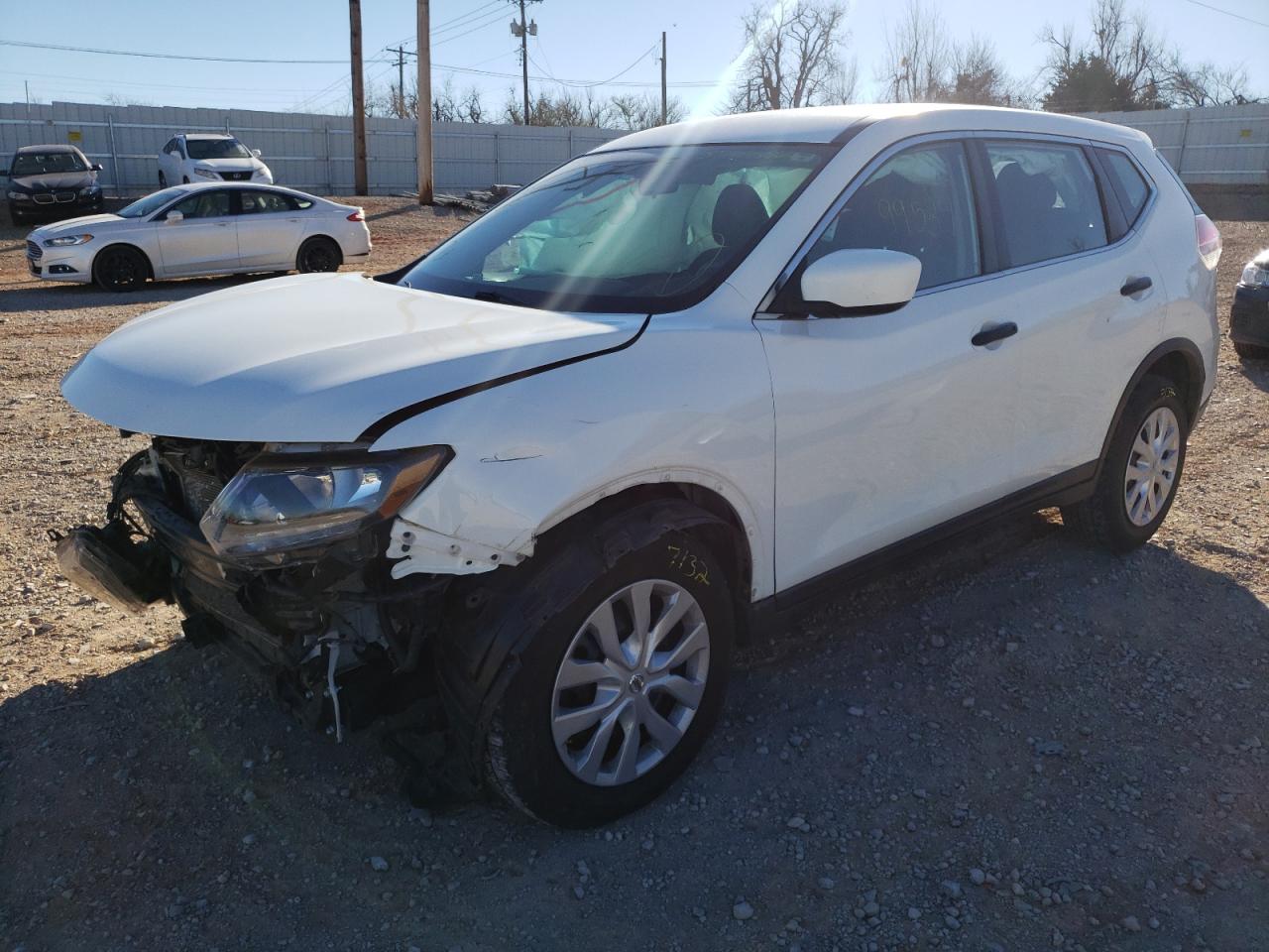 Photo 2 from auction – 2016 NISSAN ROGUE S with VIN KNMAT2MV8GP682656