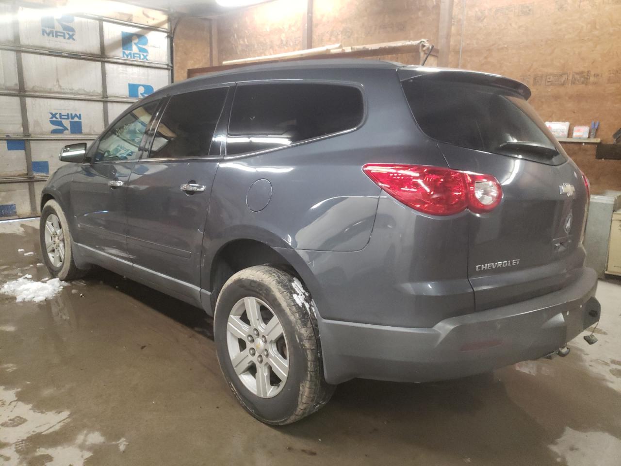 Photo 3 from auction – 2010 CHEVROLET TRAVERSE L with VIN 1GNLVFED4AS102170