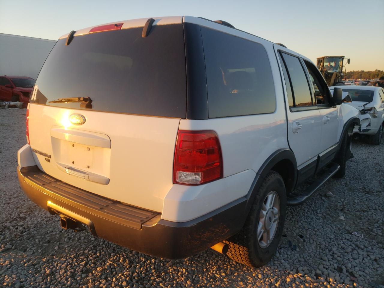Photo 4 from auction – 2004 FORD EXPEDITION with VIN 1FMPU15L94LA56675