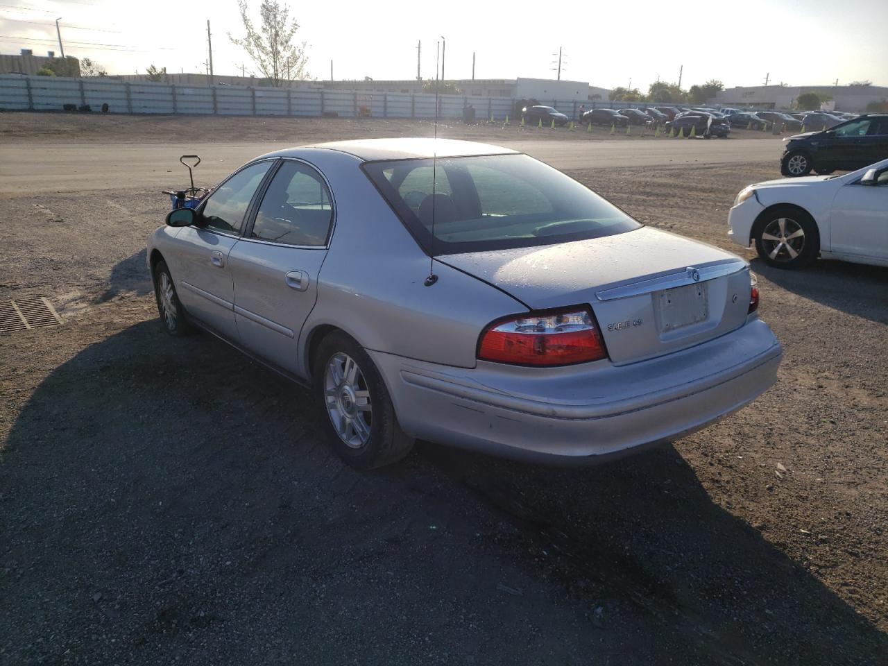 Photo 3 from auction – 2005 MERCURY SABLE GS with VIN 1MEFM50245A606270