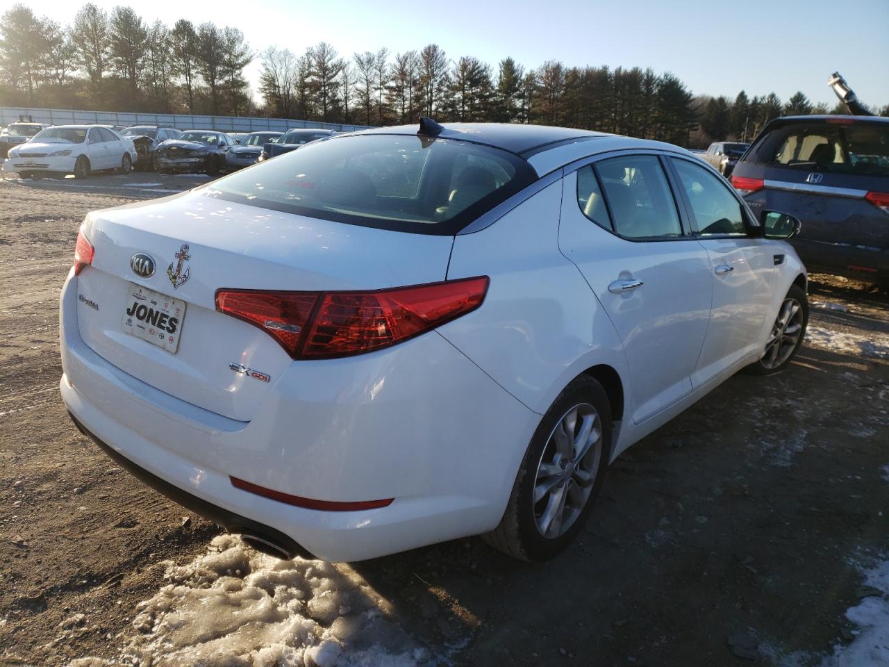 Photo 4 from auction – 2013 KIA OPTIMA EX with VIN 5XXGN4A72DG161134