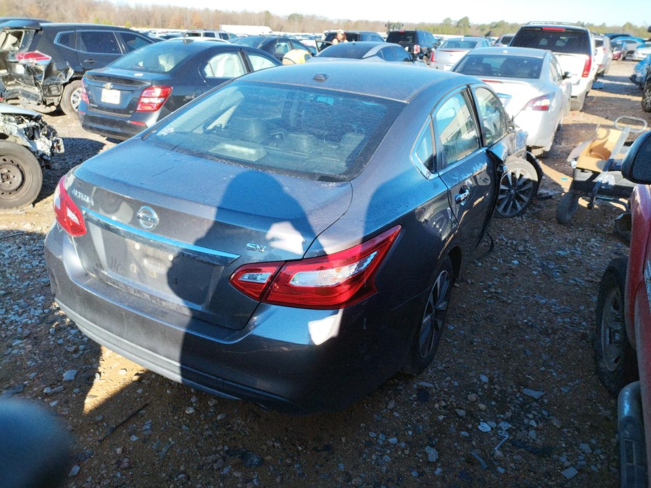 Photo 4 from auction – 2017 NISSAN ALTIMA 2.5 with VIN 1N4AL3AP2HC109942