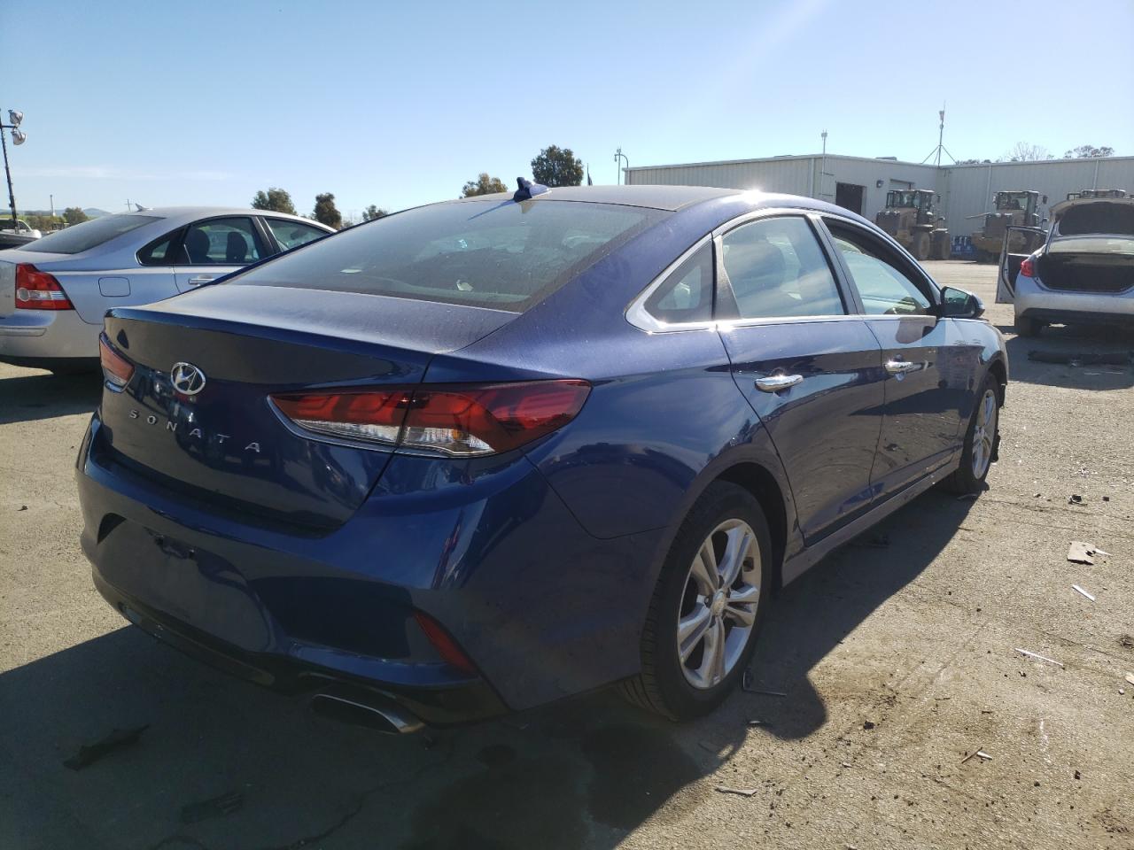 Photo 4 from auction – 2019 HYUNDAI SONATA LIM with VIN 5NPE34AF9KH751918