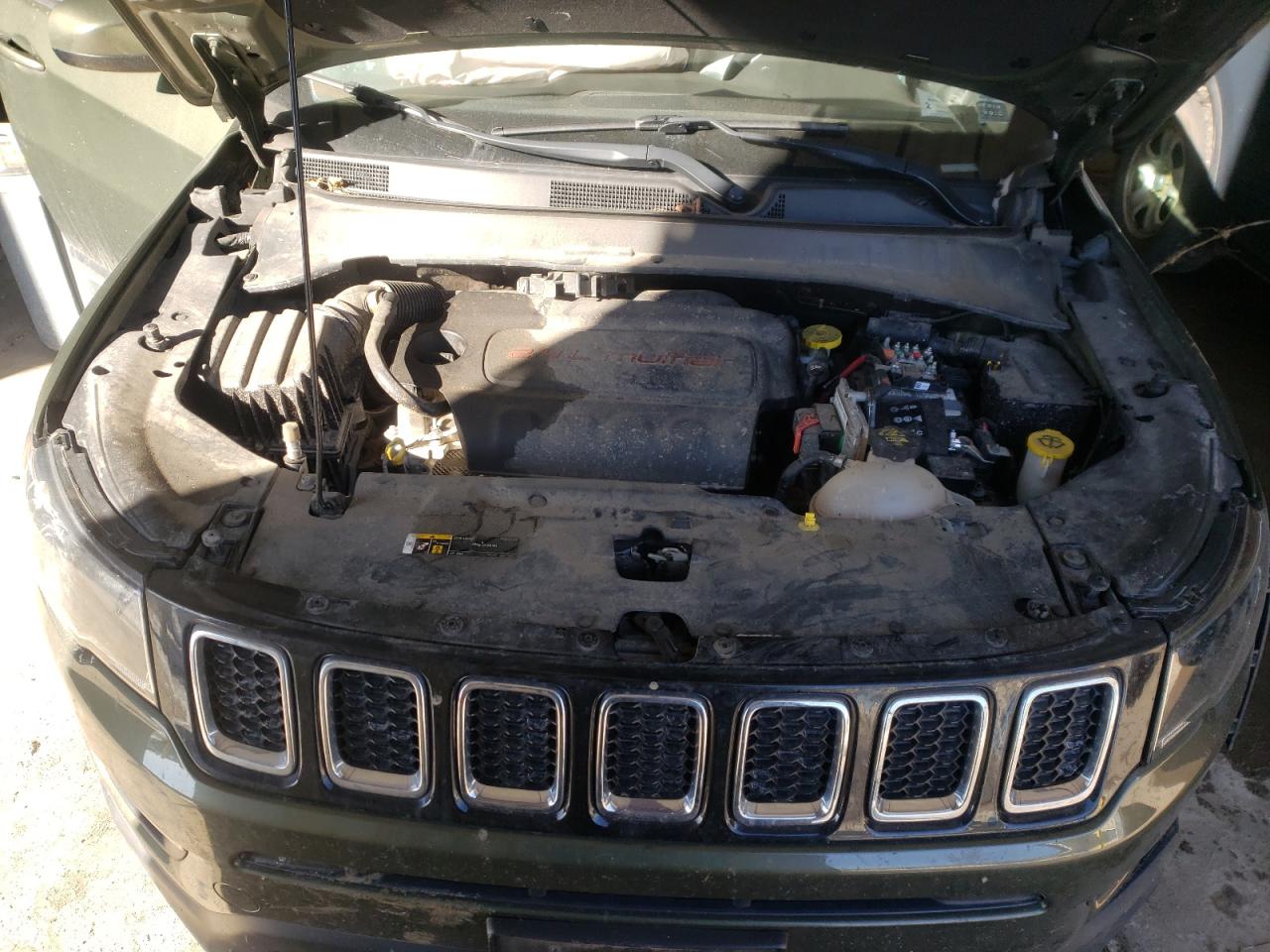 Photo 7 from auction – 2018 JEEP COMPASS LA with VIN 3C4NJDBB2JT113669