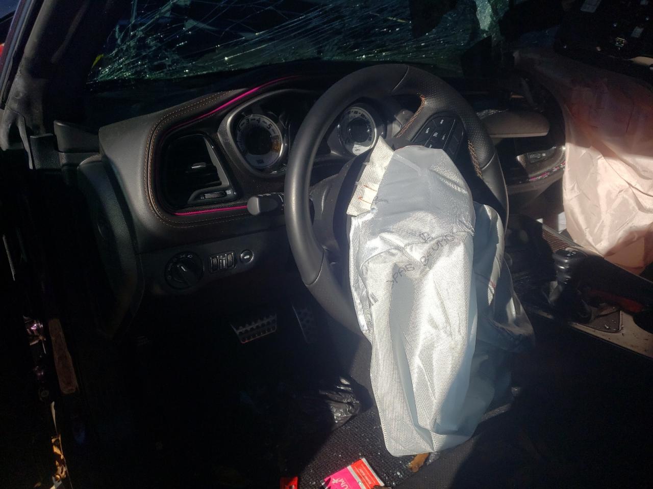 Photo 5 from auction – 2020 DODGE CHALLENGER with VIN 2C3CDZFJXLH177200