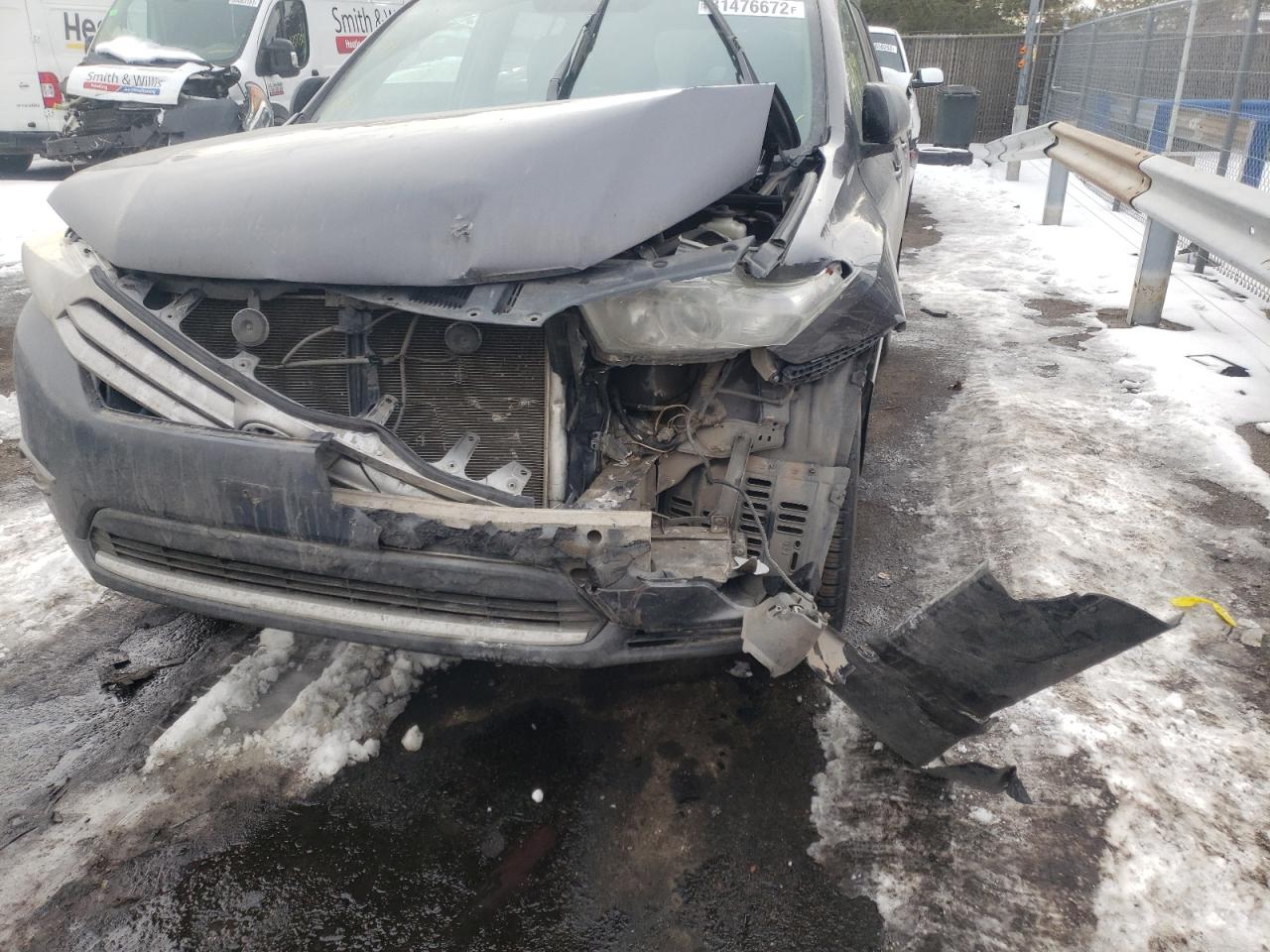 Photo 9 from auction – 2013 TOYOTA HIGHLANDER with VIN 5TDBK3EH7DS180471