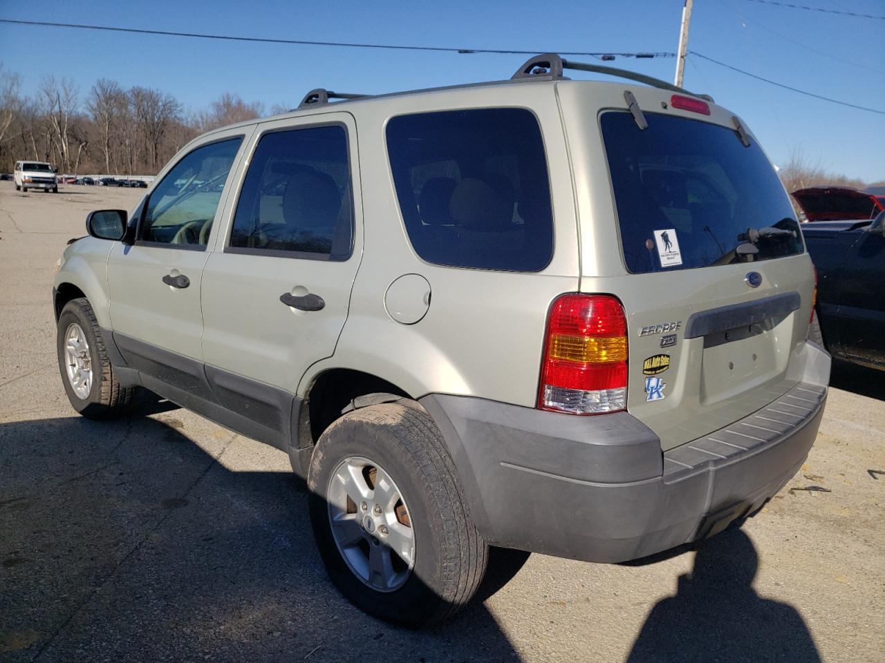 Photo 3 from auction – 2005 FORD ESCAPE XLT with VIN 1FMYU93135DA02112