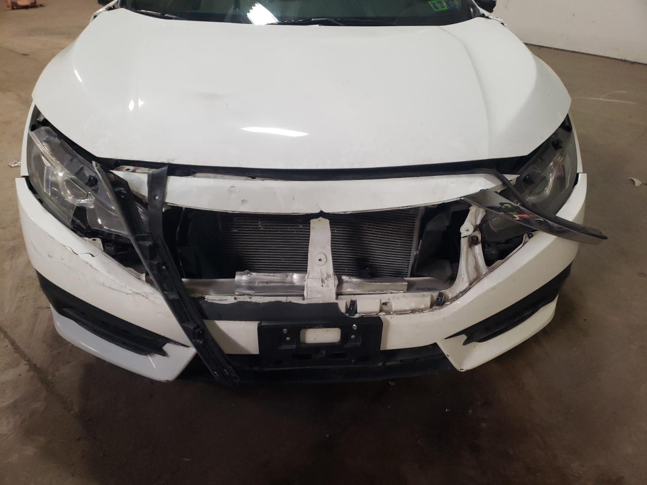 Photo 9 from auction – 2016 HONDA CIVIC LX with VIN 2HGFC4B08GH301127