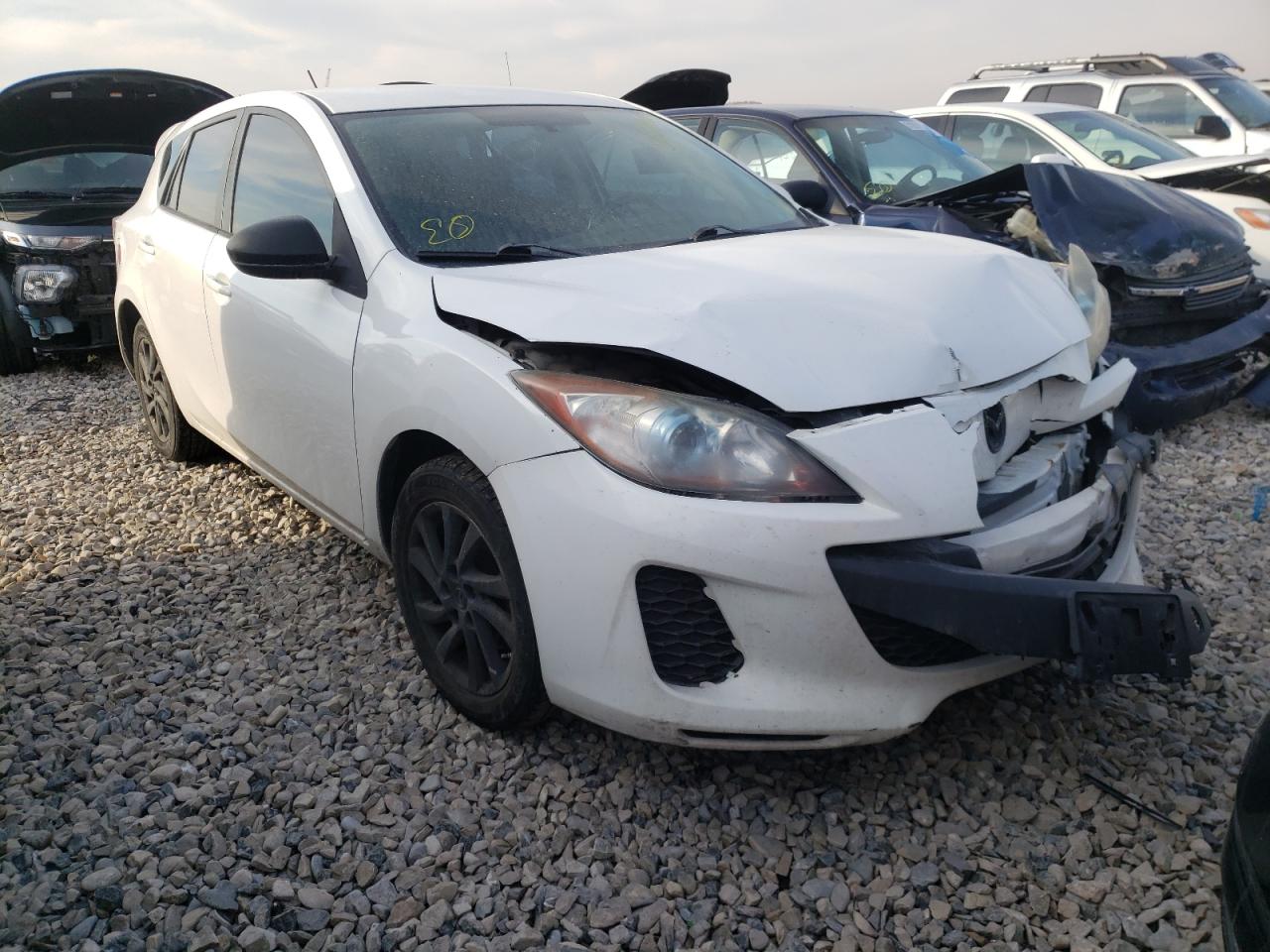 MAZDA 3 I 2012 with VIN JM1BL1L8XC1606881 - Photo from auction