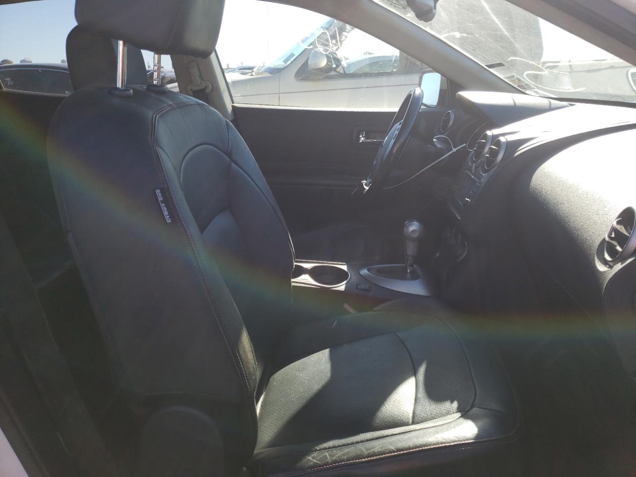 Photo 5 from auction – 2011 NISSAN ROGUE S with VIN JN8AS5MT2BW175841