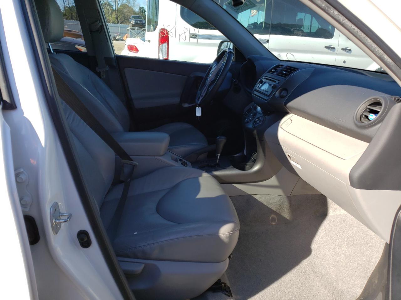 Photo 5 from auction – 2012 TOYOTA RAV4 LIMIT with VIN 2T3DK4DV5CW075494