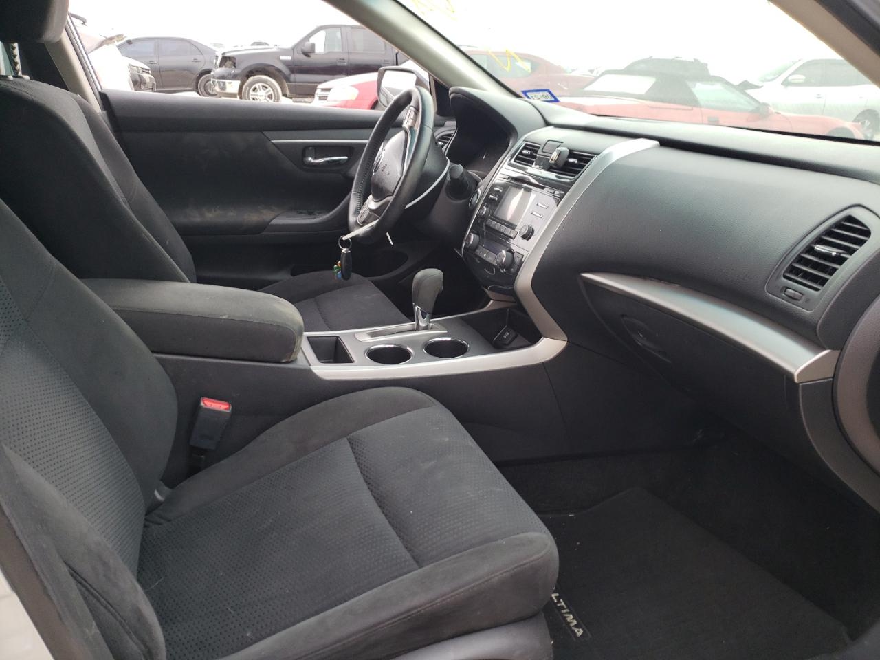 Photo 5 from auction – 2015 NISSAN ALTIMA 2.5 with VIN 1N4AL3APXFC175281