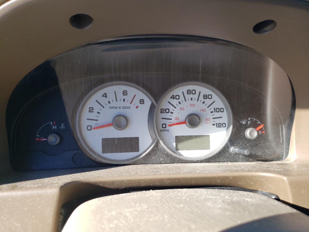 Photo 8 from auction – 2005 FORD ESCAPE XLT with VIN 1FMYU93135DA02112