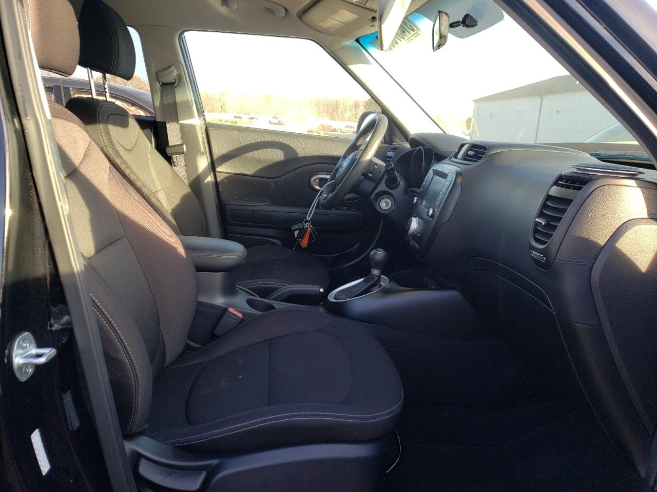 Photo 5 from auction – 2018 KIA SOUL with VIN KNDJN2A28J7588787