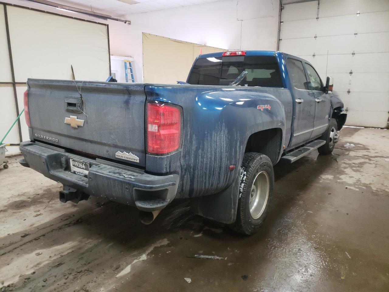 Photo 4 from auction – 2015 CHEVROLET SILVERADO with VIN 1GC4K1E81FF647366