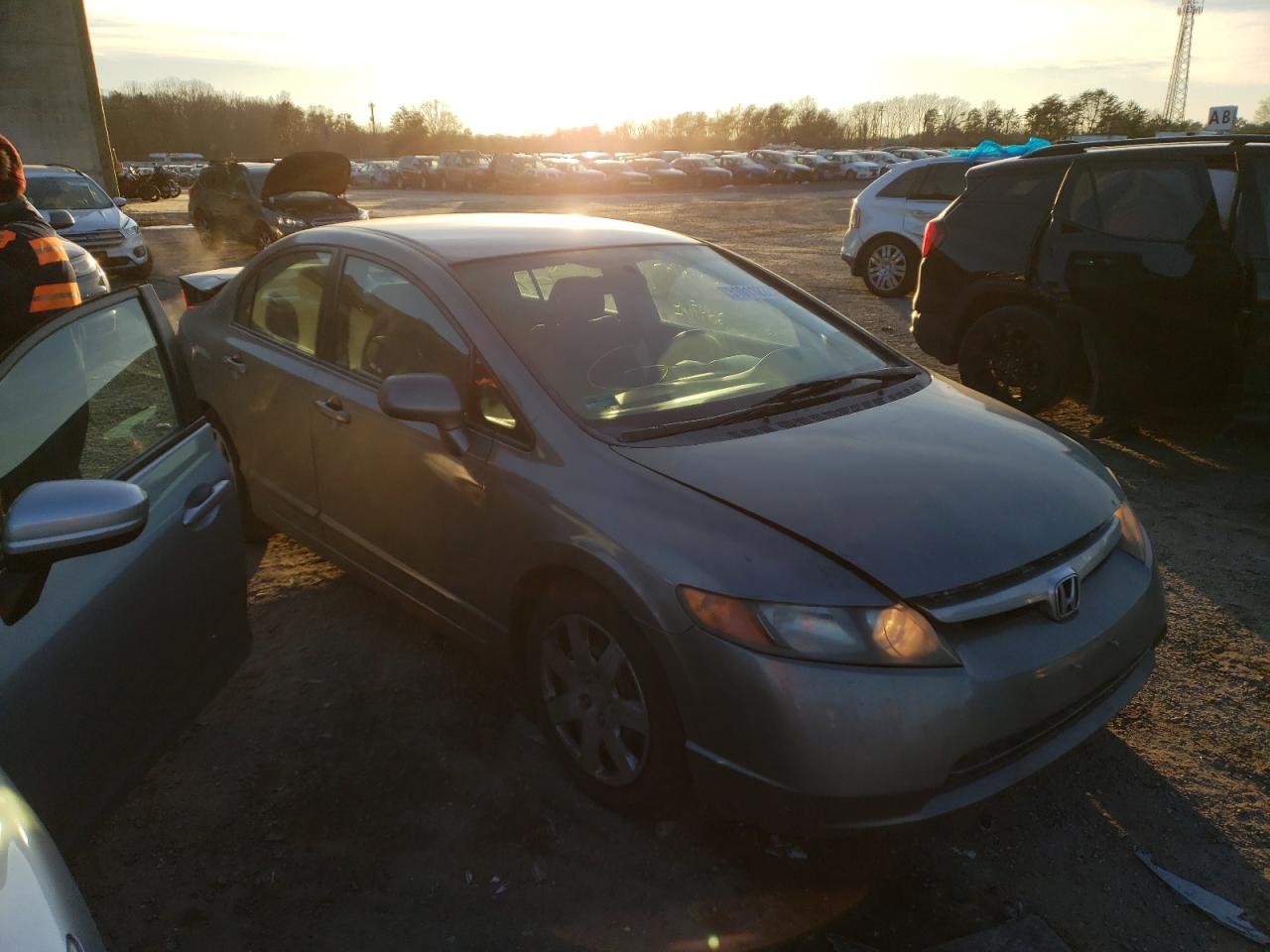 HONDA CIVIC LX 2008 with VIN 2HGFA15528H512966 - Photo from auction
