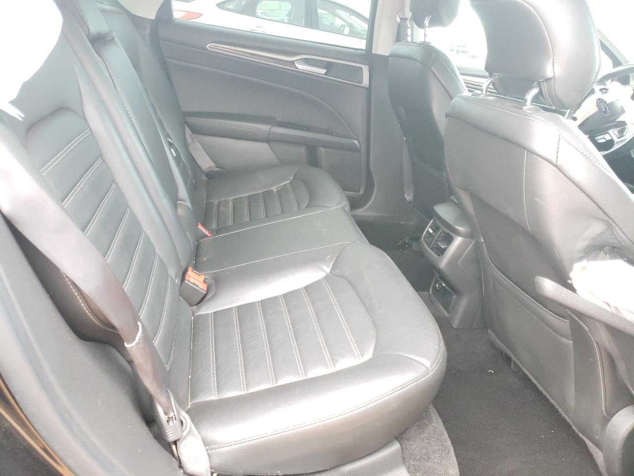 Photo 6 from auction – 2014 FORD FUSION SE with VIN 3FA6P0LU7ER343521