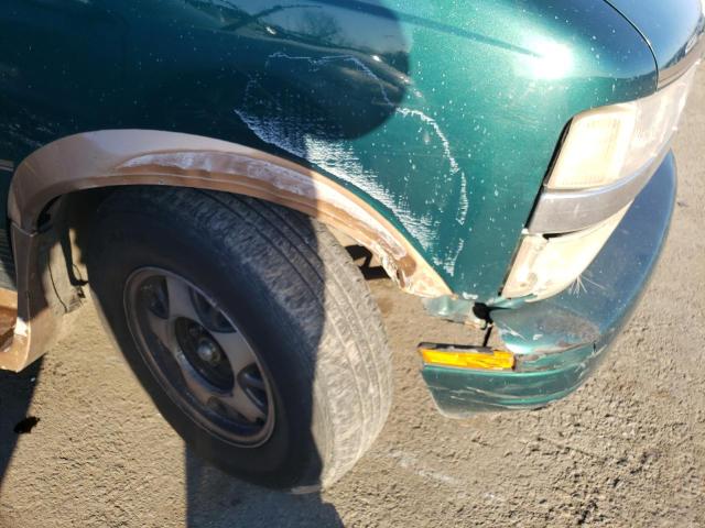 Photo 9 from auction – 2000 CHEVROLET ASTRO with VIN 1GBDM19W4YB211533