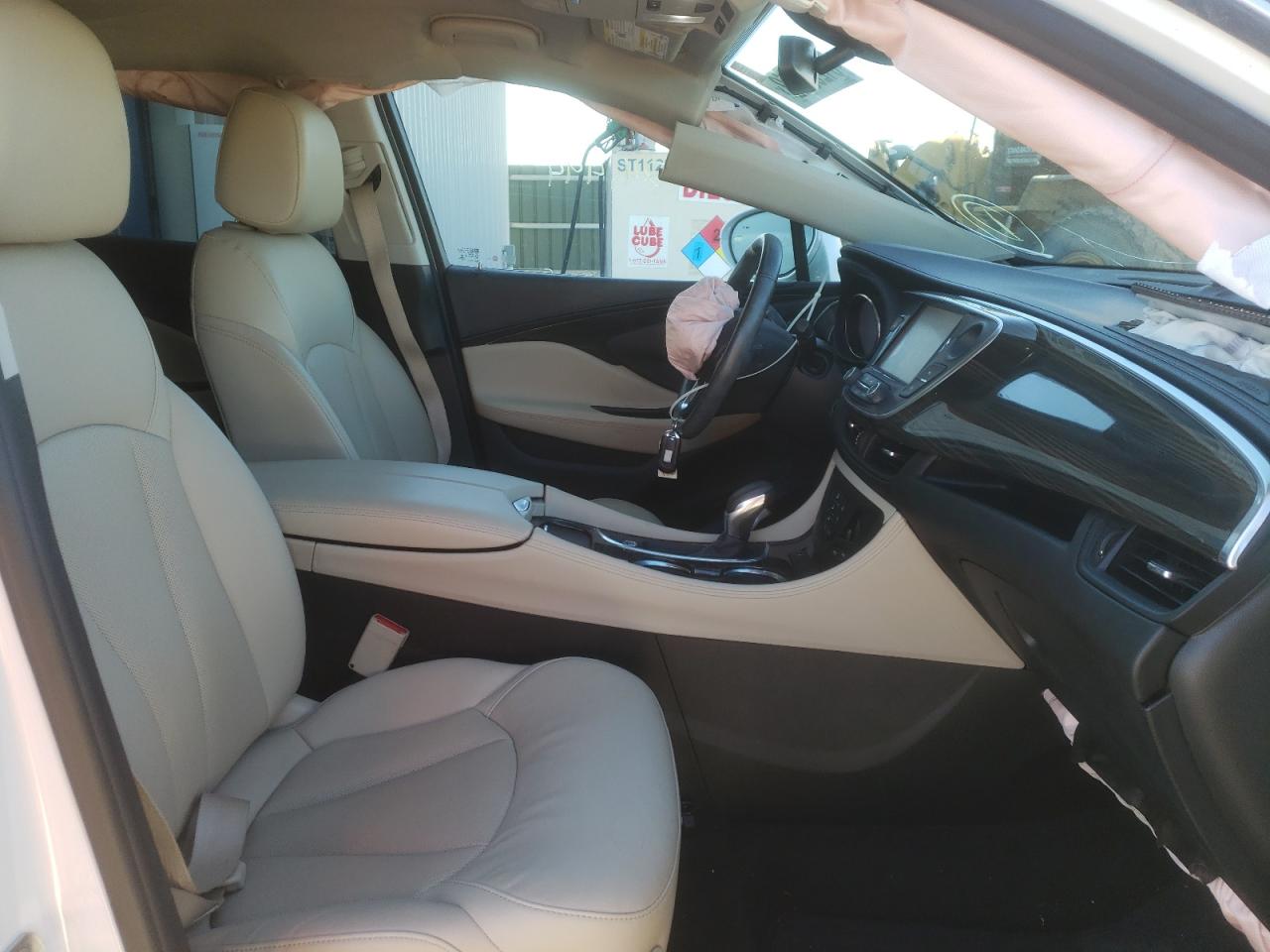 Photo 5 from auction – 2019 BUICK ENVISION E with VIN LRBFXCSA8KD012811