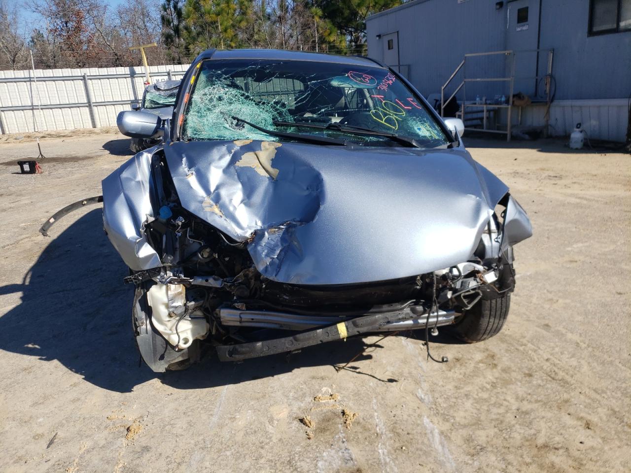 Photo 9 from auction – 2011 HONDA CR-V EXL with VIN 5J6RE3H78BL008581