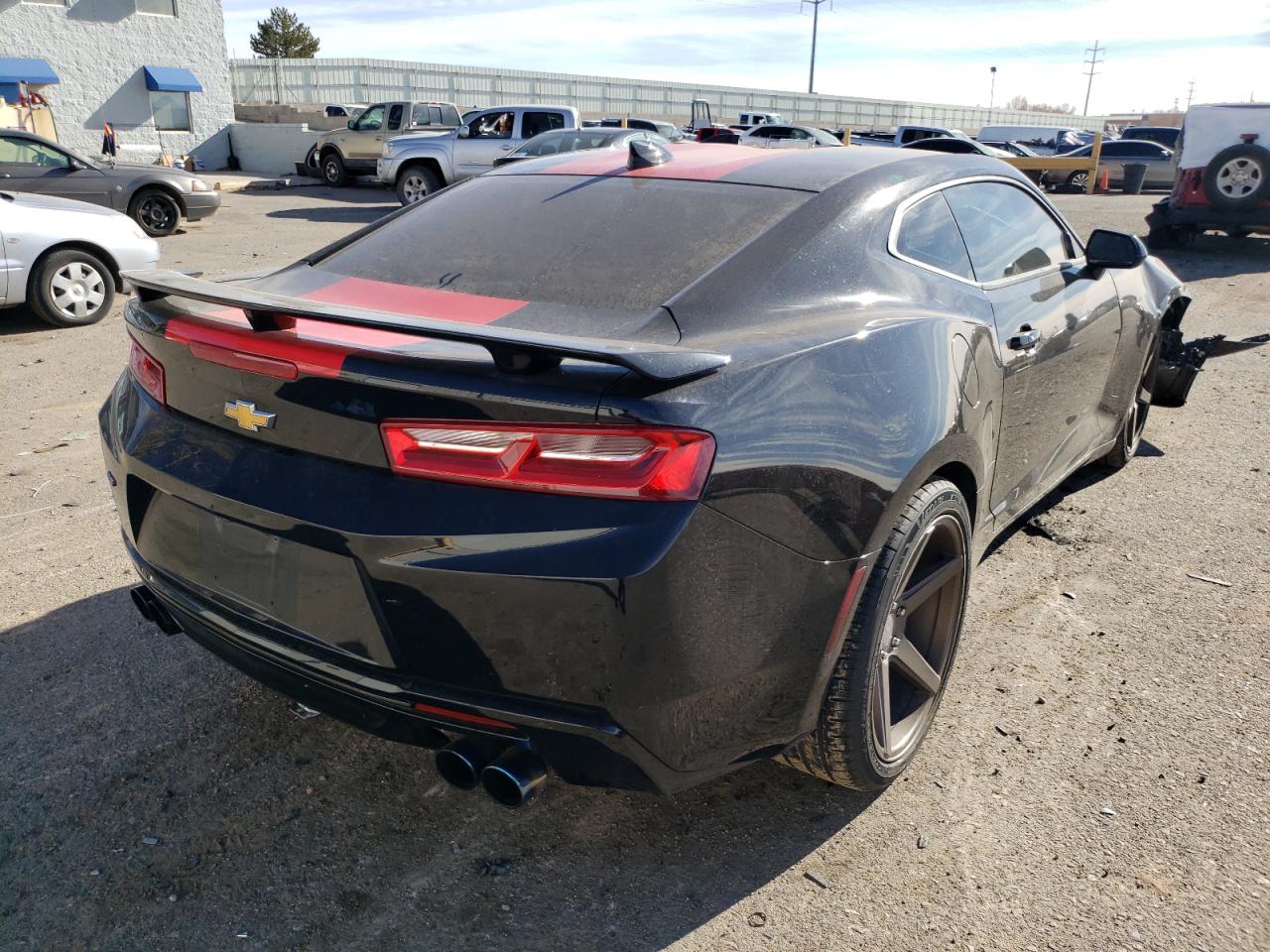 Photo 4 from auction – 2017 CHEVROLET CAMARO SS with VIN 1G1FF1R79H0101704