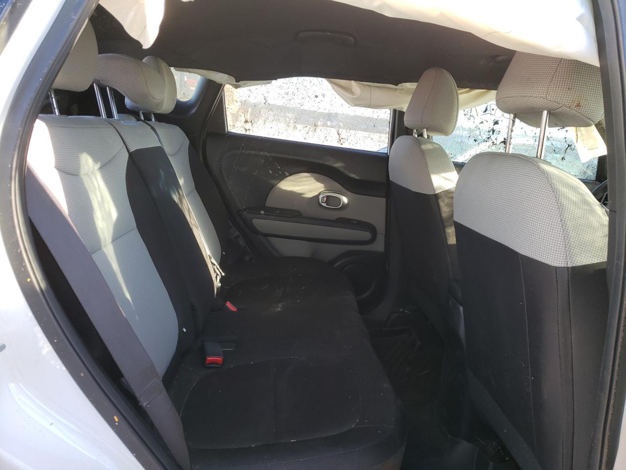 Photo 6 from auction – 2018 KIA SOUL with VIN KNDJN2A25J7899870