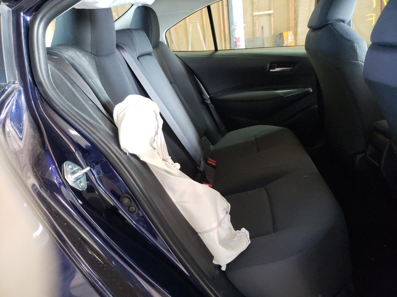 Photo 6 from auction – 2021 TOYOTA COROLLA LE with VIN JTDEPMAE9MJ179545