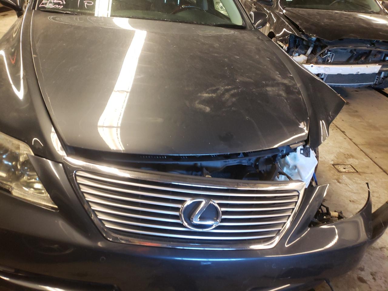 Photo 7 from auction – 2008 LEXUS LS 460L with VIN JTHGL46F285026329